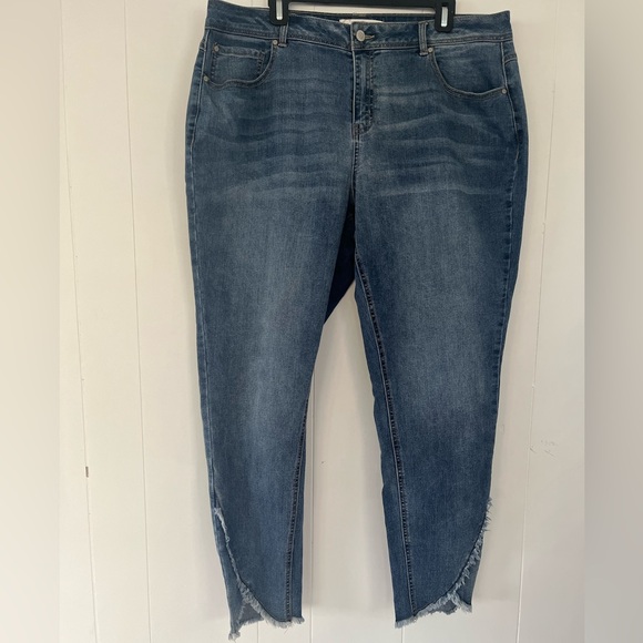C est. 1946 Denim Hi Rise Jeans Raw Hem Size 18W - Picture 7 of 12